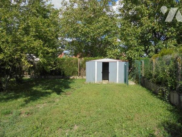 Beaugency, Pavillon, Loiret (45)

 Pavillon des années 80 rénové comprenant : 
Au rez-de-chauss...