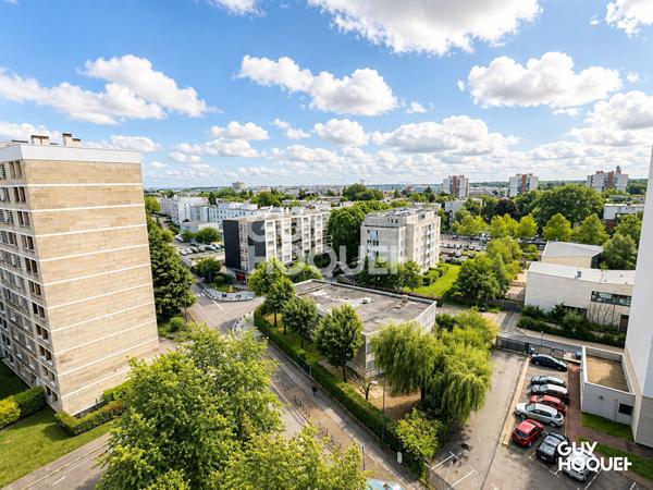 4 PIÈCES AVEC LOGGIA PLEIN SUD - LE LAC