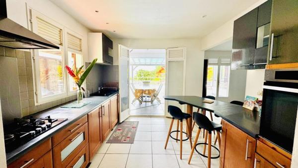 Vente / Maison T5 à Sainte-Marie (97230)