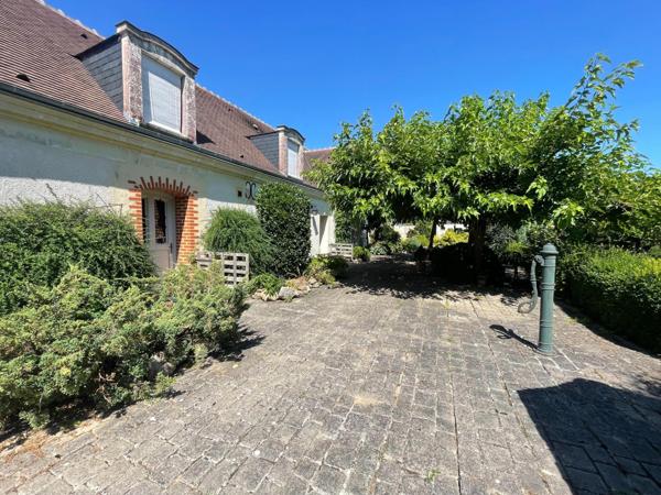 propriété à fort potentiel aux portes de Tours