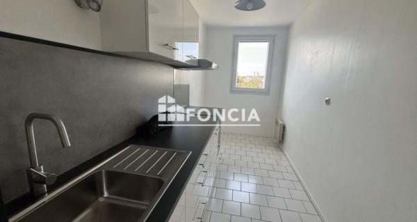 Location Appartement 2 pièces 50.73 m² - Mantes-la-jolie 78200