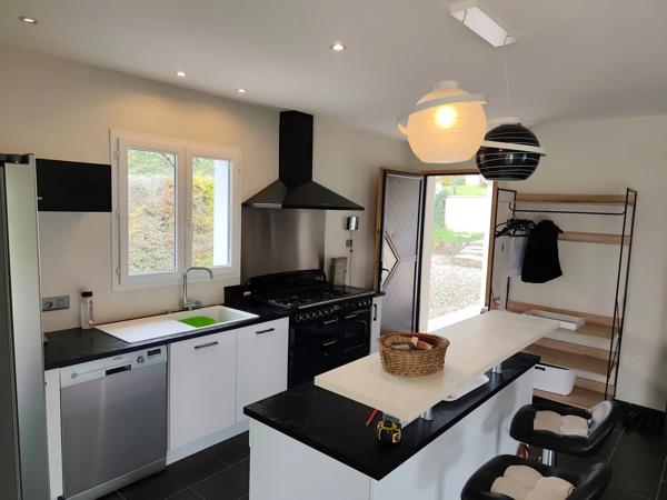 Maison à vendre 4 pièces CHAMPNIERS (16)