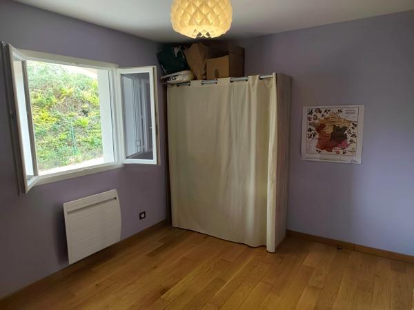 Maison à vendre 4 pièces CHAMPNIERS (16)