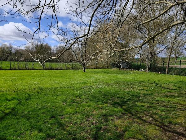 Maison à vendre 4 pièces CHAMPNIERS (16)