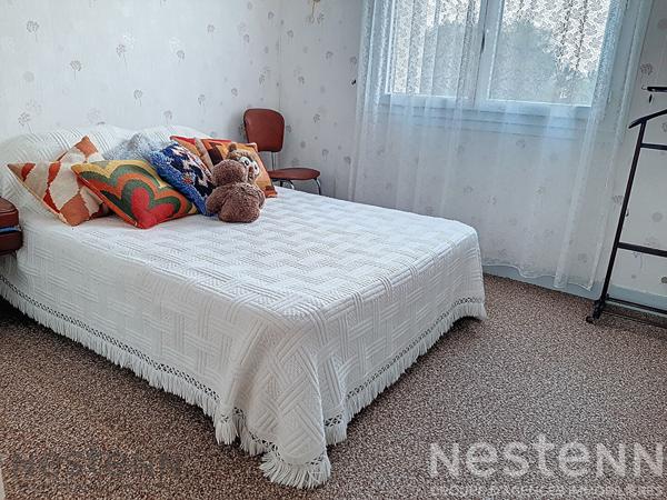 A vendre plein centre de Saujon, en Charente Maritime, charmante maison des Années 30, 93m², 4 chambres, garage, terrain