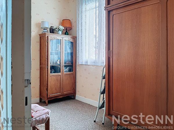 A vendre plein centre de Saujon, en Charente Maritime, charmante maison des Années 30, 93m², 4 chambres, garage, terrain