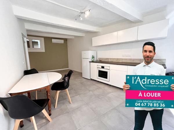 Maison de ville T3 meublée Mèze centre historique