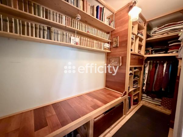 Appartement
         1 pièce
        - 49 m² 199 000 € *
