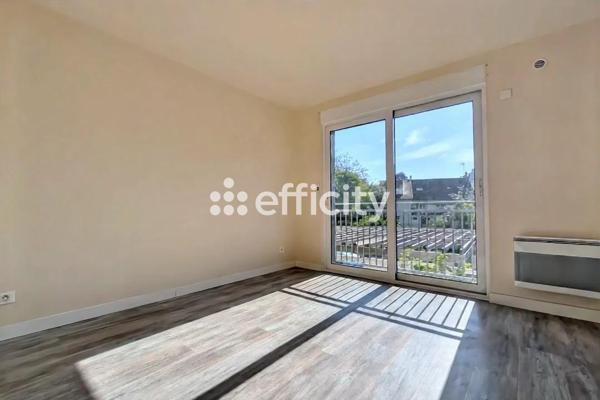 Maison
         15 pièces
        - 350 m² Bien prestige 1 030 000 € *