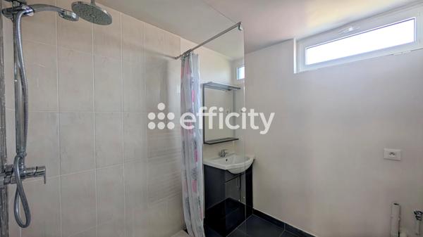 Maison
         15 pièces
        - 350 m² Bien prestige 1 030 000 € *