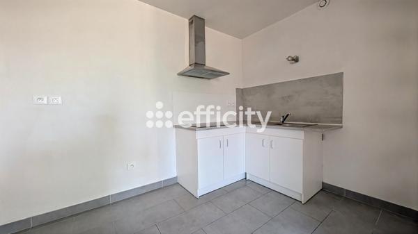 Maison
         15 pièces
        - 350 m² Bien prestige 1 030 000 € *