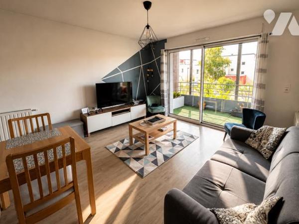 LA TRINITÉ-PLOUZANÉ - APPARTEMENT T2 - 41M² - Place de parking