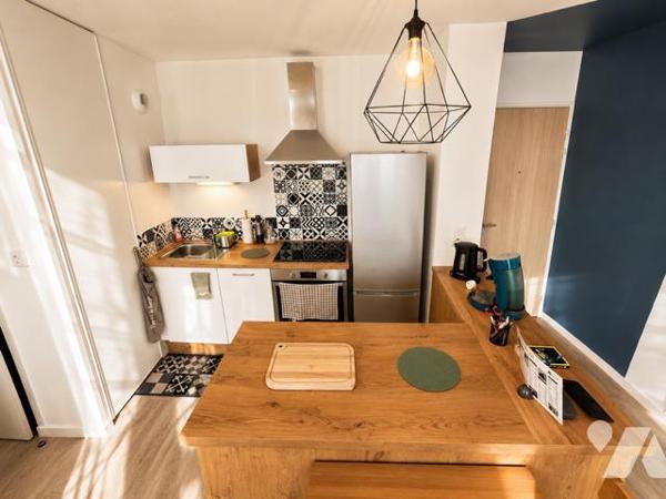 LA TRINITÉ-PLOUZANÉ - APPARTEMENT T2 - 41M² - Place de parking
