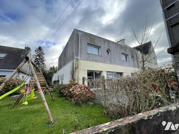 Locminé, maison/bureaux sur 519 m²