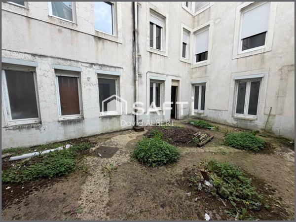 Appartement en Rez de chaussée avec cour privative