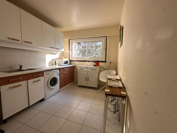 CHAVILLE - Secteur Marivel - Appartement de 2 pièces avec balcon - (Aménagement PMR) 265 200 € ** - Référence 635-C