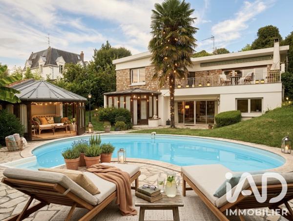 Maison à vendre 8 pièces 245,29 m² Chennevières-sur-Marne