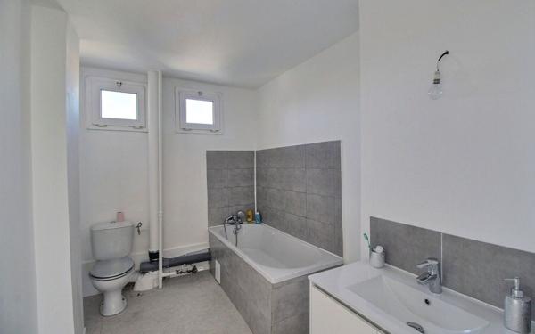 Appartement à vendre    3 pièces • 68,48 m2 Marseille 14