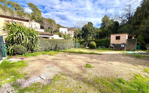 Maison à vendre    4 pièces • 104 m2 Grasse