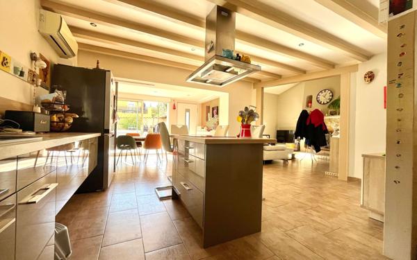 Maison à vendre    4 pièces • 104 m2 Grasse