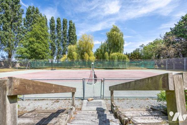 Propriété d'exception au cœur d'un parc paysager – Élégance, intimité et prestations haut de gamme
