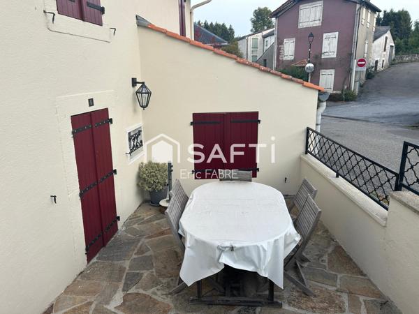 Maison 2 chambres salon cuisine terrasse cave