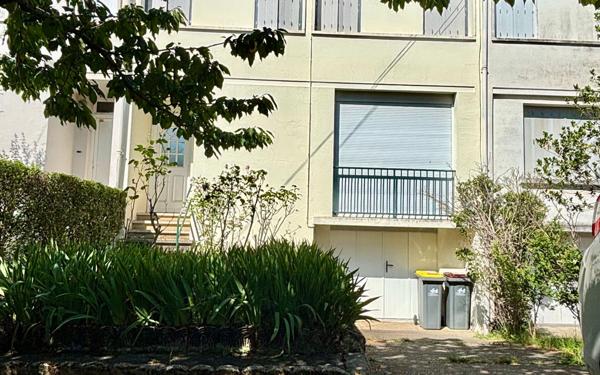 Maison à vendre    4 pièces •  Castres