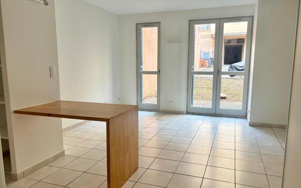 Appartement à vendre    1 pièce • 30,47 m2 Lyon 7