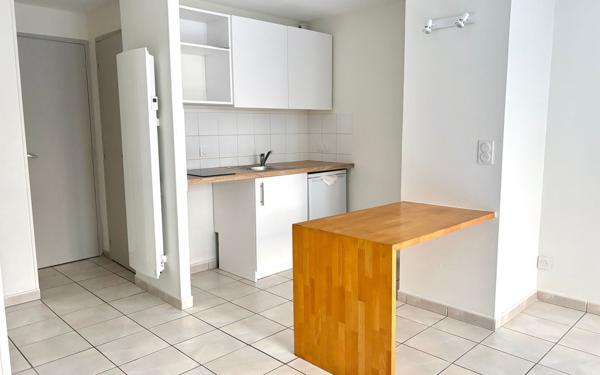 Appartement à vendre    1 pièce • 30,47 m2 Lyon 7