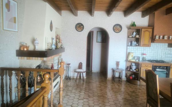 Maison à vendre    6 pièces •  Cépie