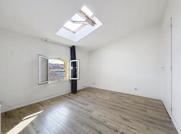 Appartement à vendre 317 700 € Bordeaux 3 p 56 m² DPE D