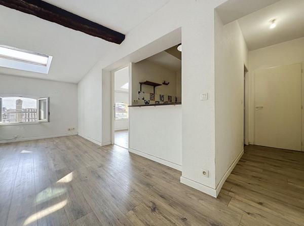 Appartement à vendre 317 700 € Bordeaux 3 p 56 m² DPE D