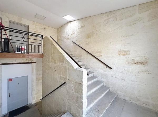 Appartement à vendre 317 700 € Bordeaux 3 p 56 m² DPE D
