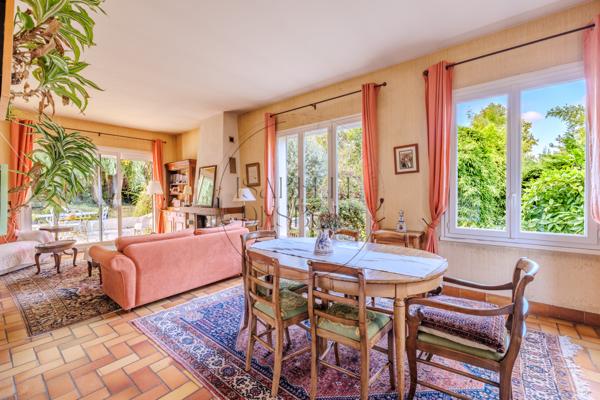 Chambourcy (78240) Maison familiale en centre-ville