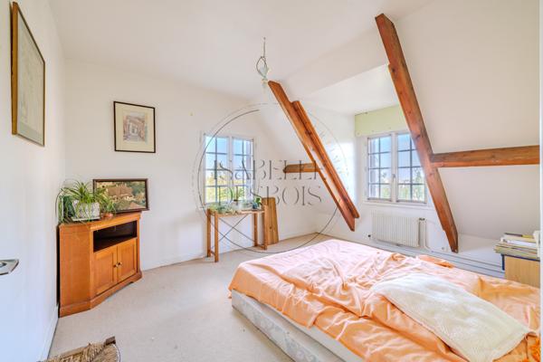 Chambourcy (78240) Maison familiale en centre-ville