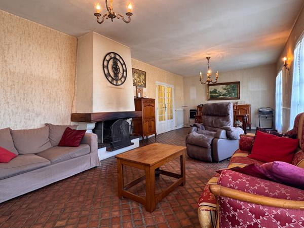 MAISON SUR SOUS-SOL ENTERRE A VENDRE - Romorantin Lanthenay 6 pièce(s)