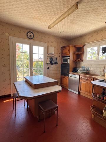 MAISON SUR SOUS-SOL ENTERRE A VENDRE - Romorantin Lanthenay 6 pièce(s)