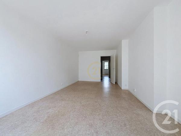 Appartement T3 à vendre  3 pièces - 68,32 m 2   ANGERS  - 49