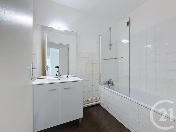 Appartement T3 à vendre  3 pièces - 68,32 m 2   ANGERS  - 49