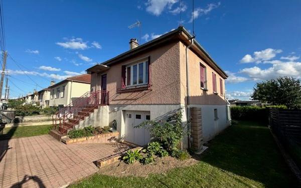 Maison à vendre    3 pièces • 90 m2 Anizy-le-Château
