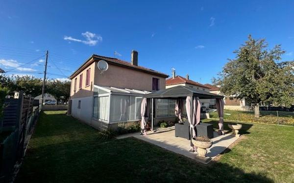 Maison à vendre    3 pièces • 90 m2 Anizy-le-Château