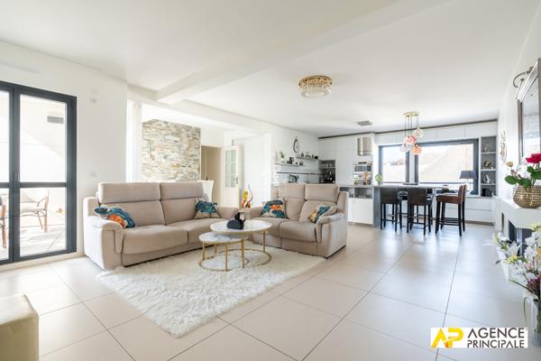Appartement 5 pièce(s) 103 m2 6 Petit parc €960 000 ** - Référence 4676
