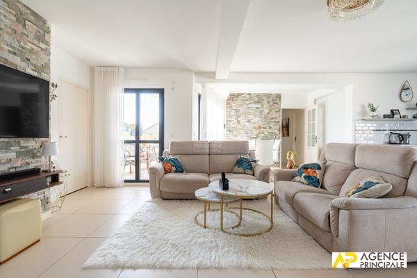 Appartement 5 pièce(s) 103 m2 6 Petit parc €960 000 ** - Référence 4676