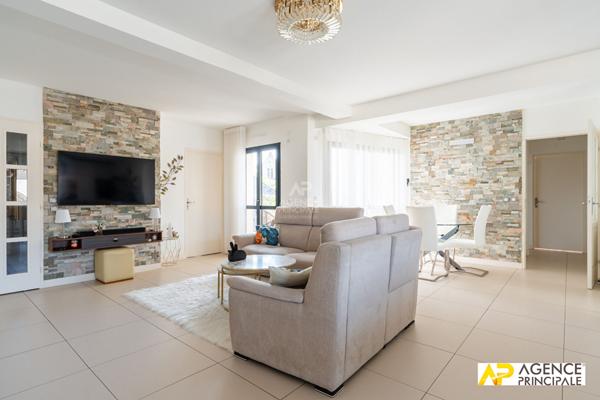 Appartement 5 pièce(s) 103 m2 6 Petit parc €960 000 ** - Référence 4676