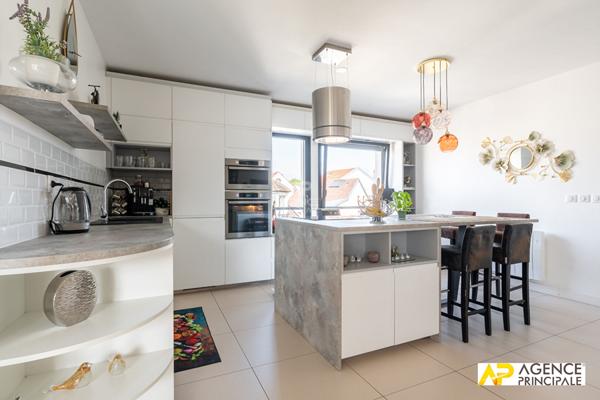 Appartement 5 pièce(s) 103 m2 6 Petit parc €960 000 ** - Référence 4676