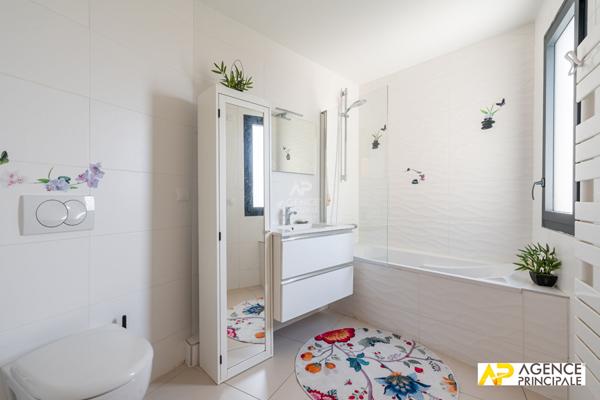 Appartement 5 pièce(s) 103 m2 6 Petit parc €960 000 ** - Référence 4676