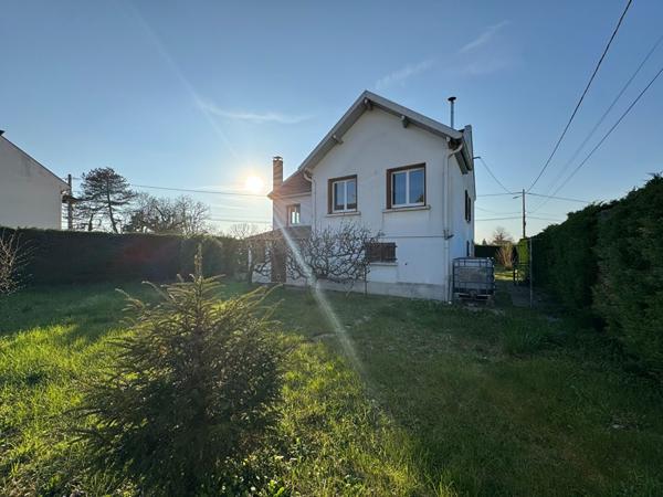 Domblans - Maison individuelle, 3 chambres, jardin et confort de vie / 113m2