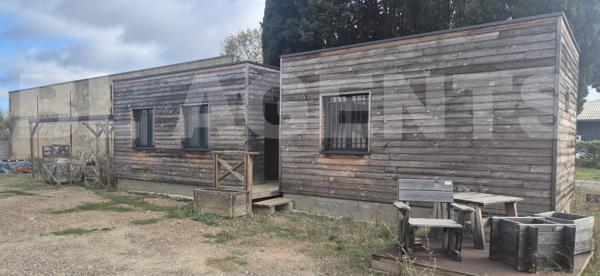 Entrepôt + 2 chalets sur terrain clos – Limoux