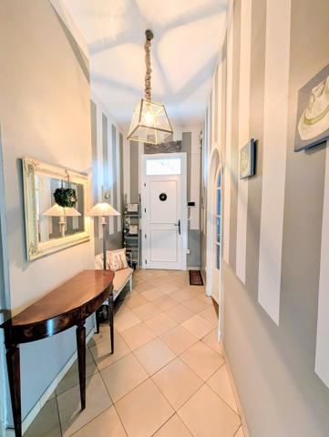 TOULOUSE COTE PAVEE Maison familiale 204 m² avec 5 chambres et jardin