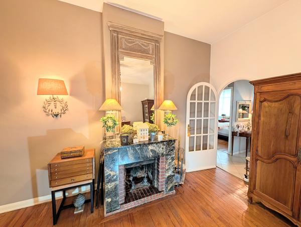 TOULOUSE COTE PAVEE Maison familiale 204 m² avec 5 chambres et jardin